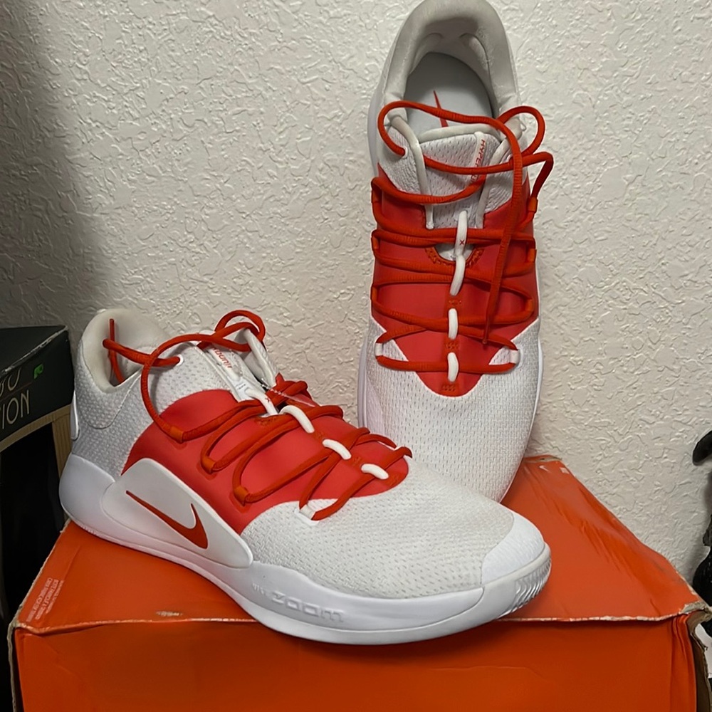 Nike Hyperdunk X Low